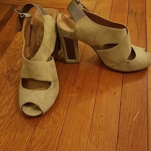 Gray Suede Block Heels - Picture 4 of 5
